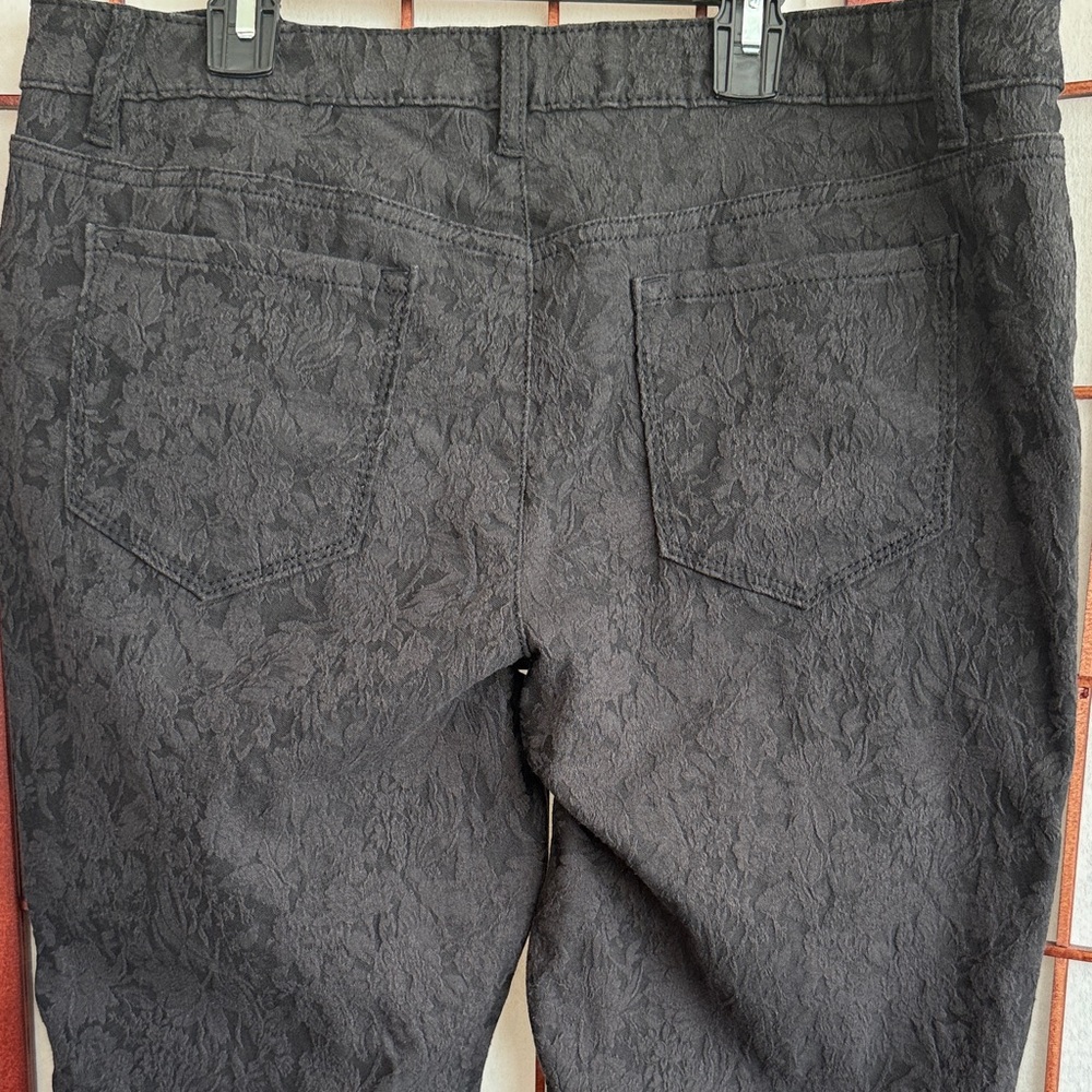 Simply Vera Vera Wang Black Textured Jeans, size 14 - Picture 7 of 11